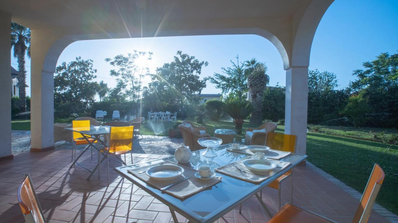 Palazzo Del Miglio Bed and Breakfast Belvedere Marittimo Exteriör bild