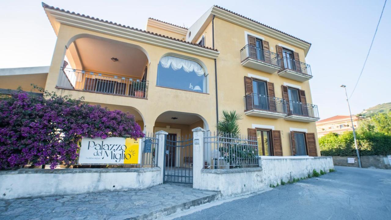 Palazzo Del Miglio Bed and Breakfast Belvedere Marittimo Exteriör bild